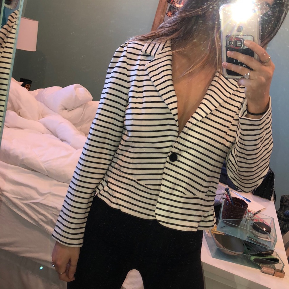 Cartonnier black and white striped blazer (used)